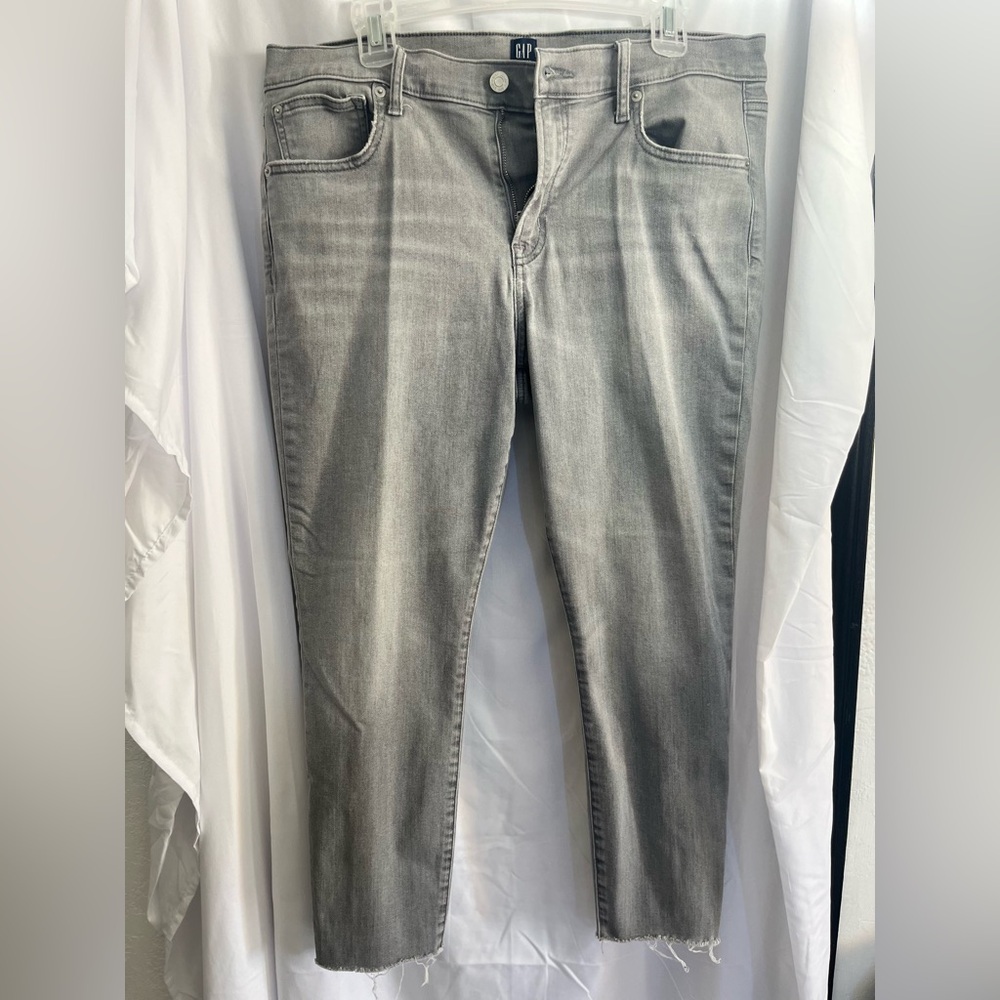 Gap Women’s Gray 16/33 True Skinny Jeans Frayed Casual
